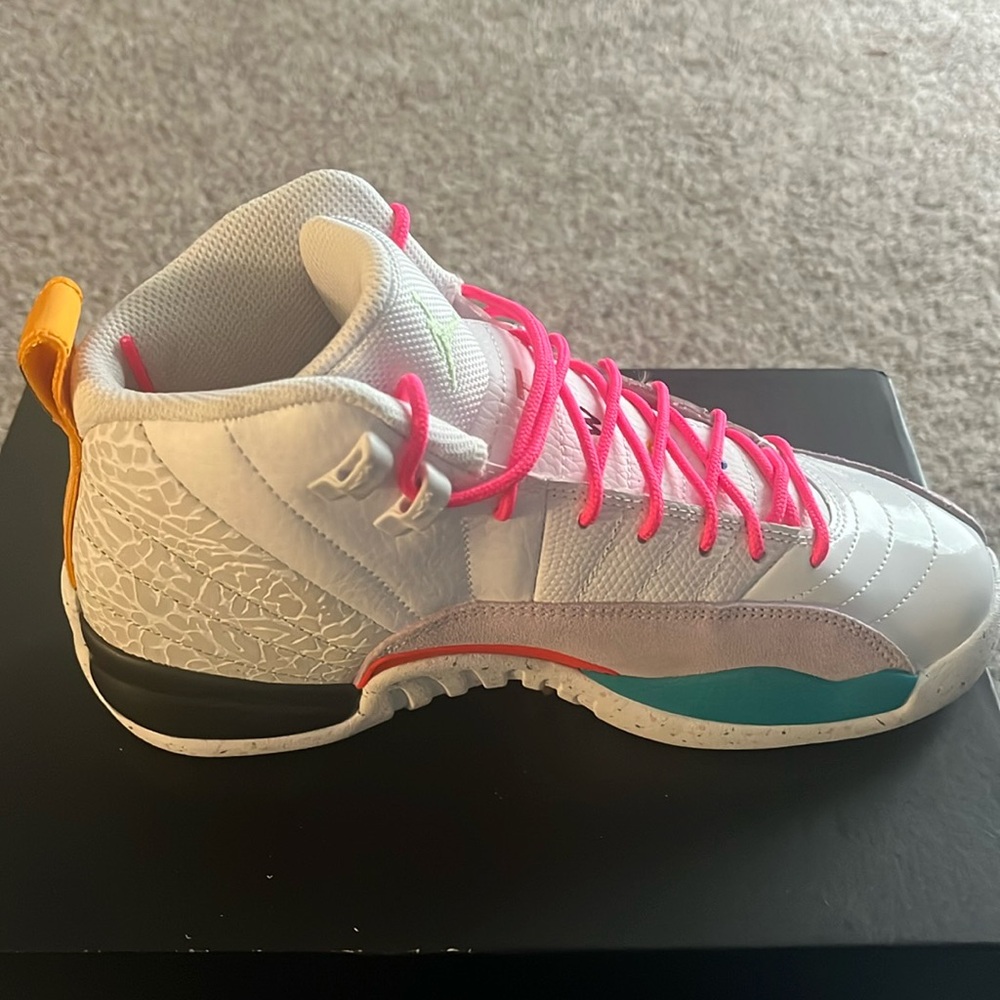 Air Jordan Retro 12 GS